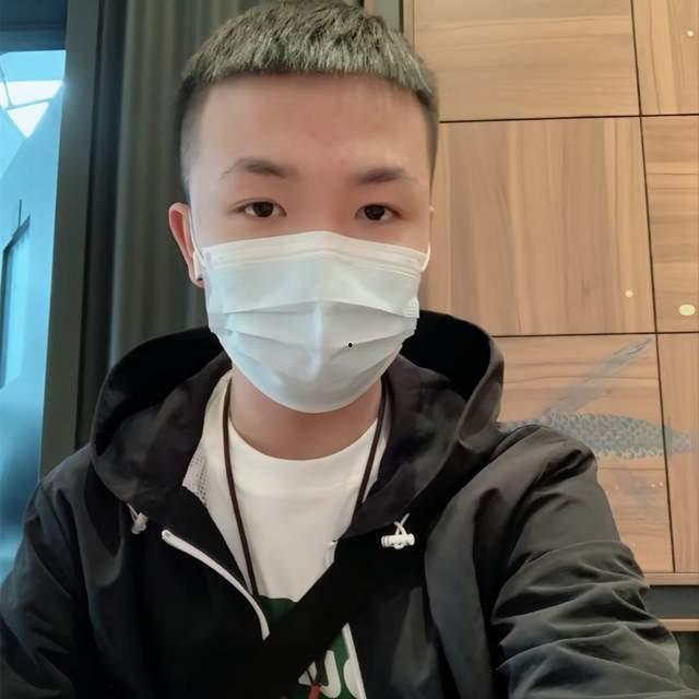 吃瓜网红打架事件视频在线观看,一场网络暴力引发的血案  第3张 吃瓜网红打架事件视频在线观看,一场网络暴力引发的血案  第3张