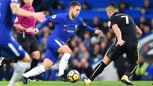 今日英超最新爆料消息,转会风云再起，豪门争抢焦点球员！”